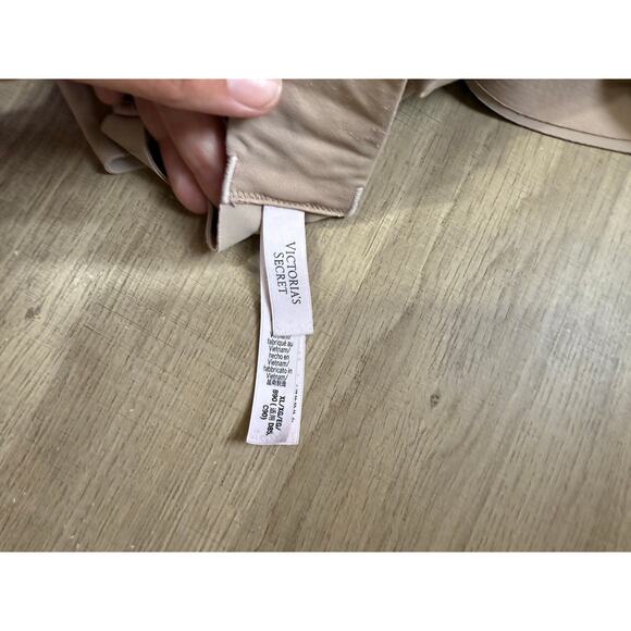 Victoria’s Secret Body By Victoria Wireless Comfort Smooth Nude Bra XL - Picture 4 of 4